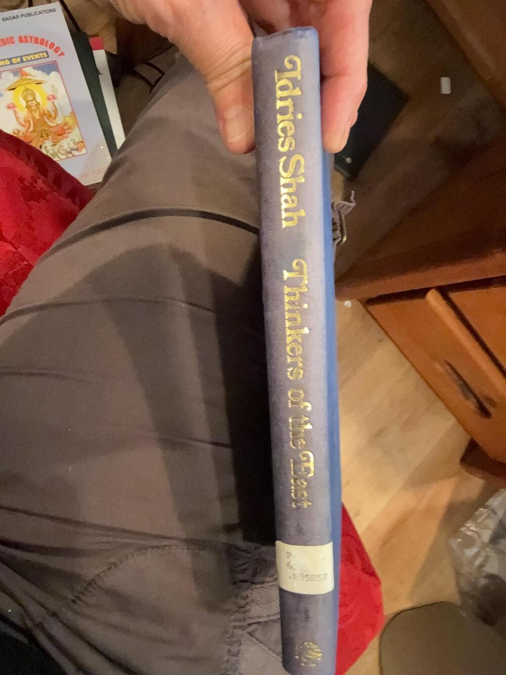 Vintage THINKERS OF THE EAST Idries Shah Hardcover Jonathan Cape Ex-Library